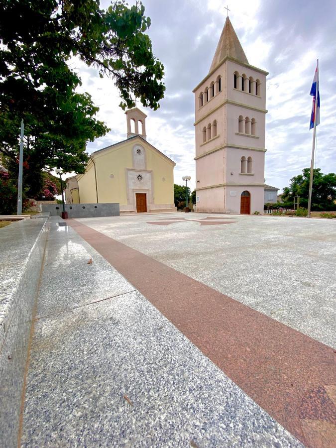 Villa Cvita Povljana Exterior photo